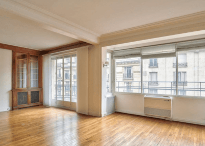 ranovation-salon-d'appartement-haussamanier